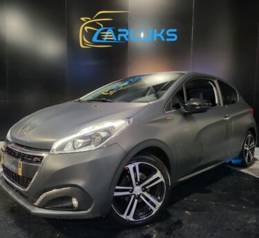 PEUGEOT 208 1.2 THP 110cv GT-Line // APPLE CARPLAY/PACK AUDIO JBL/SIEGES CHAUFFANT