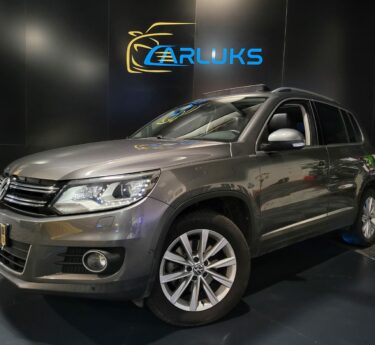 VOLKSWAGEN TIGUAN 2.0 TDI 177cv Carat 4Motion BVA / TOIT OUVRANT/CAMERA DE RECUL/SIEGES CHAUFFANT