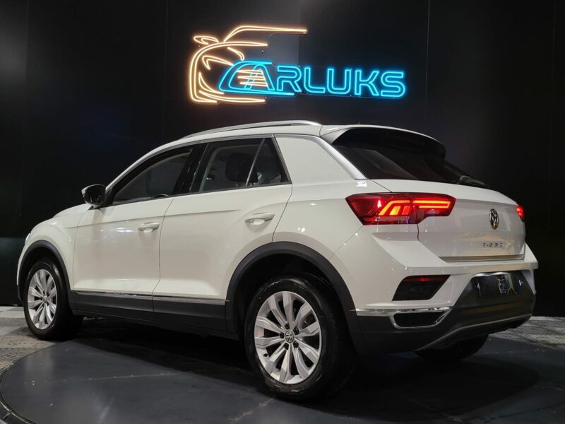 <h1>VOLKSWAGEN T-ROC 1.5 TSI 150CV CARAT</h1>