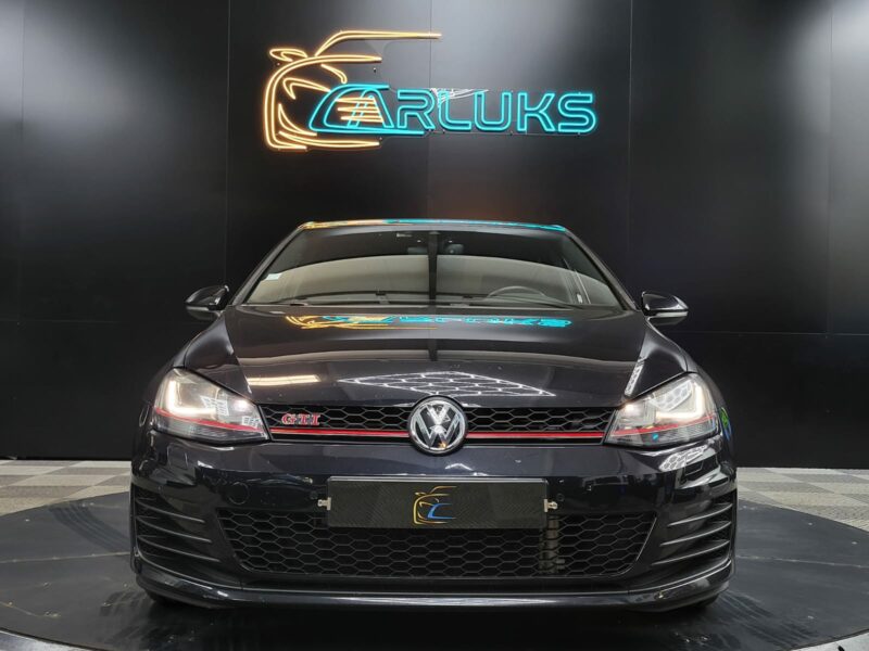 <h1>VOLKSWAGEN GOLF VII GTI Performance 2.0 TSI 230cv Boîte Auto DSG</h1>