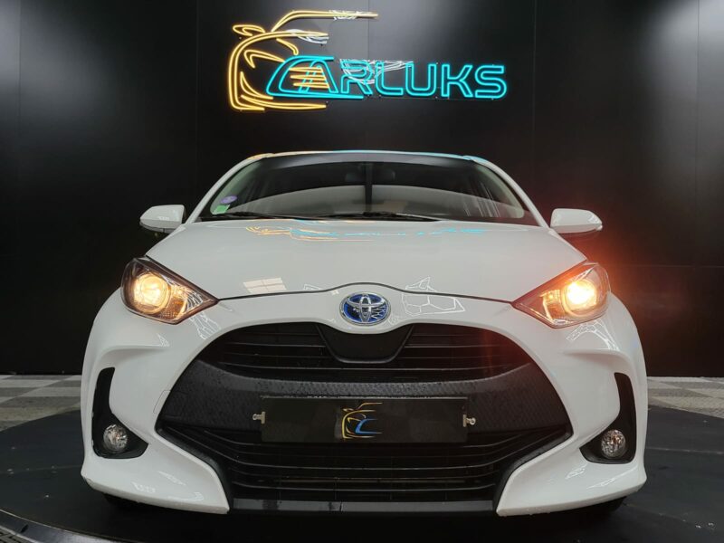 <h1>TOYOTA YARIS Hybrid 1.5 VVT-i 116cv Dynamic Business Boîte Auto CVT</h1>