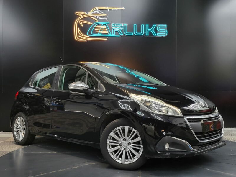 PEUGEOT 208 1.2 PureTech 82cv Signature BVM5