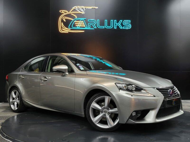 <h1>LEXUS IS III 300h Hybrid 223cv Luxe Boîte Auto E-CVT</h1>