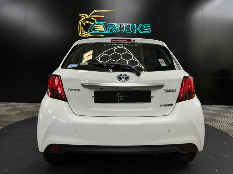 <h1>TOYOTA YARIS 2017 1.5 Hybrid 100cv BUISNESS</h1>