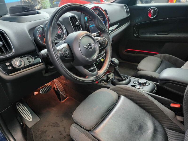 <h1>Cooper SE ALL4 224cv JCW</h1>