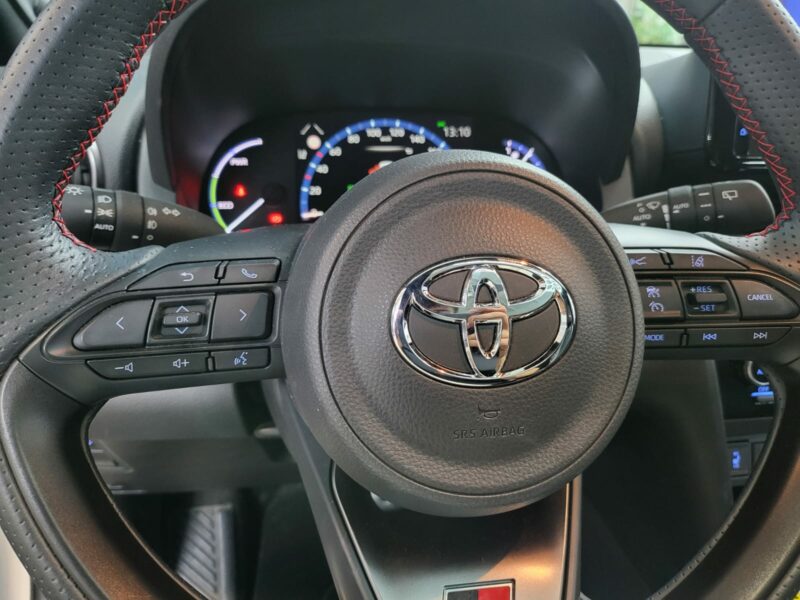 <h1>TOYOTA YARIS CROSS 1.5 Hybrid 116cv FINITON GR</h1>