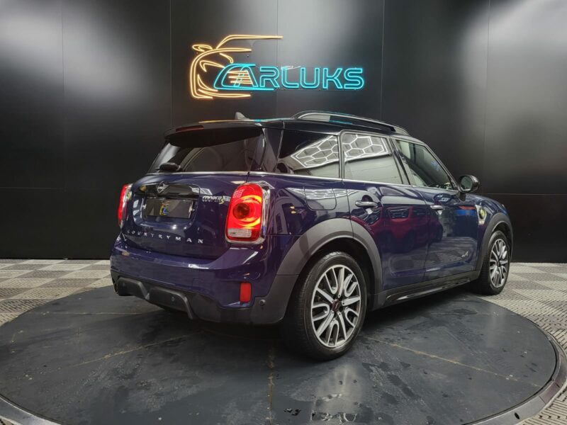 <h1>Cooper SE ALL4 224cv JCW</h1>