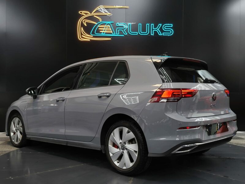 <h1>VOLKSWAGEN GOLF VIII GTE Plug-in Hybrid 245cv Style Boîte Auto DSG</h1>