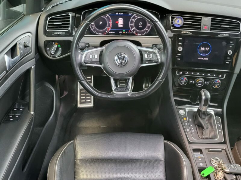 <h1>VOLKSWAGEN GOLF VII GTD 2.0 TDI 184cv Boîte Auto DSG</h1>