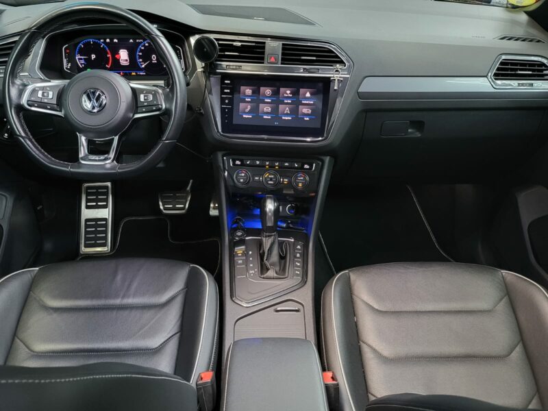 <h1>VOLKSWAGEN TIGUAN II 2.0 TDI 150cv R-Line Boîte Auto DSG7</h1>