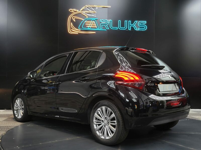 PEUGEOT 208 1.2 PureTech 82cv Signature BVM5