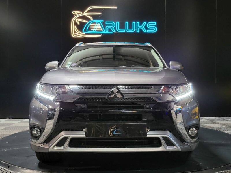 <h1>MITSUBISHI OUTLANDER III Hybrid PHEV 2.4 MIVEC 224cv Business 4WD BVA</h1>