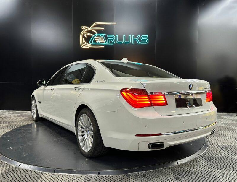 <h1>ActiveHybrid 7 320 cv / Luxury </h1>