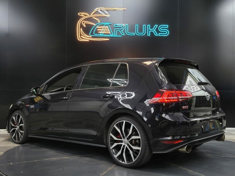 <h1>VOLKSWAGEN GOLF VII GTI Performance 2.0 TSI 230cv Boîte Auto DSG</h1>